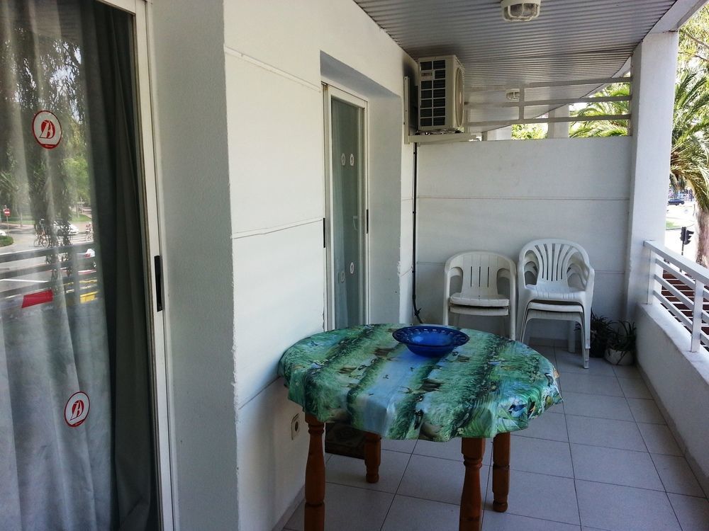 Apartbeach Royal Apartments سالو المظهر الخارجي الصورة