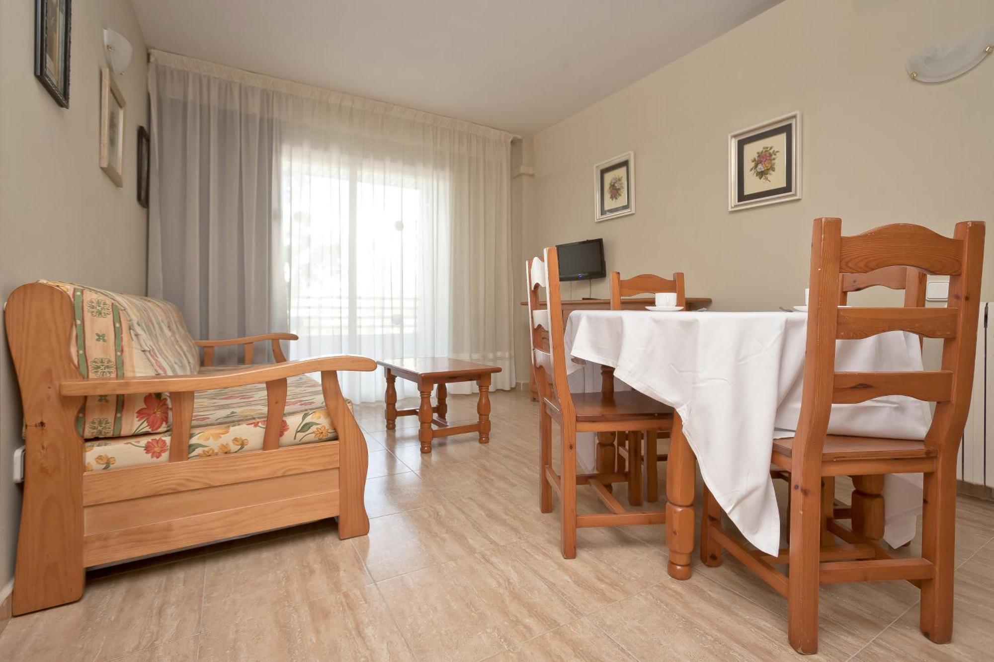 Apartbeach Royal Apartments سالو المظهر الخارجي الصورة