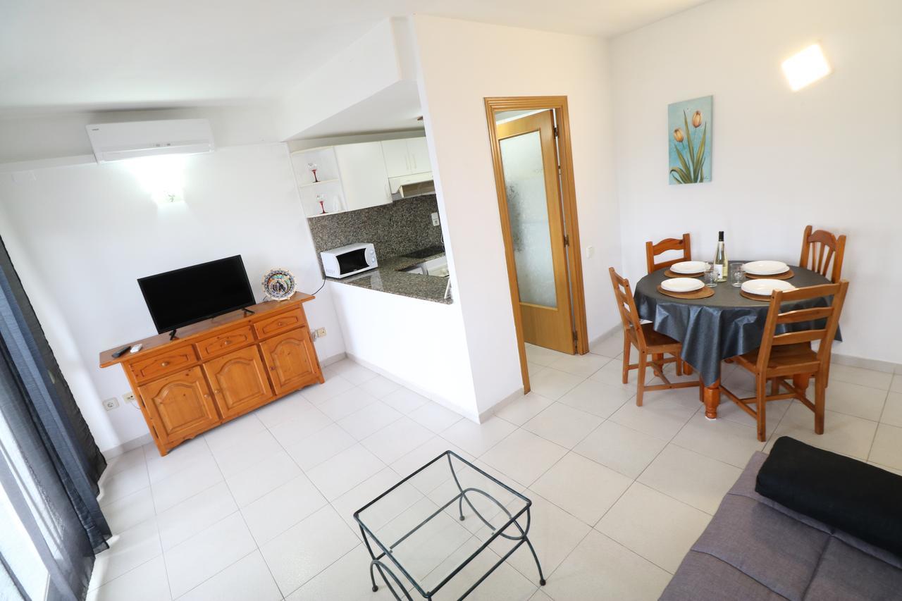 Apartbeach Royal Apartments سالو المظهر الخارجي الصورة